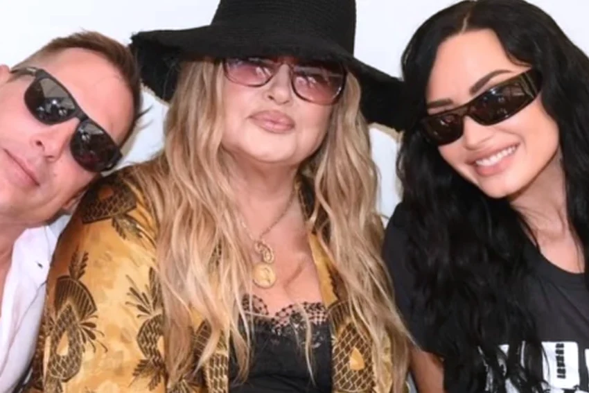 Jennifer Coolidge Is